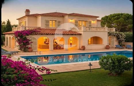 تاون هاوس كورنر مفروش بالكامل موقع مميز للبيع في مراسي الساحل الشمالي