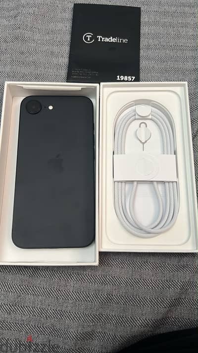 Apple - iPhone 16e