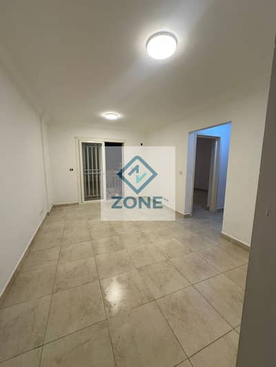 Ground-floor apartment with a garden for sale in Madinaty, B12.