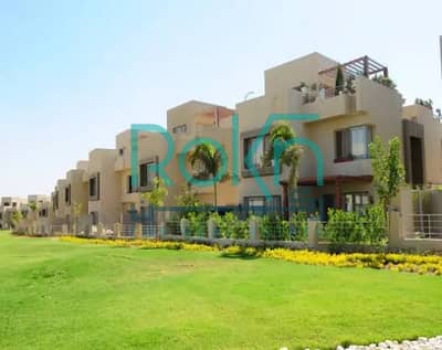 twin house for rent in golf extension palm hills 260m