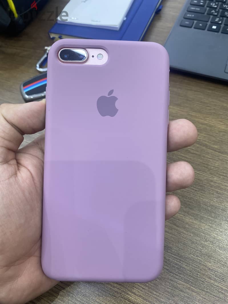 Apple - iPhone 7 Plus 1