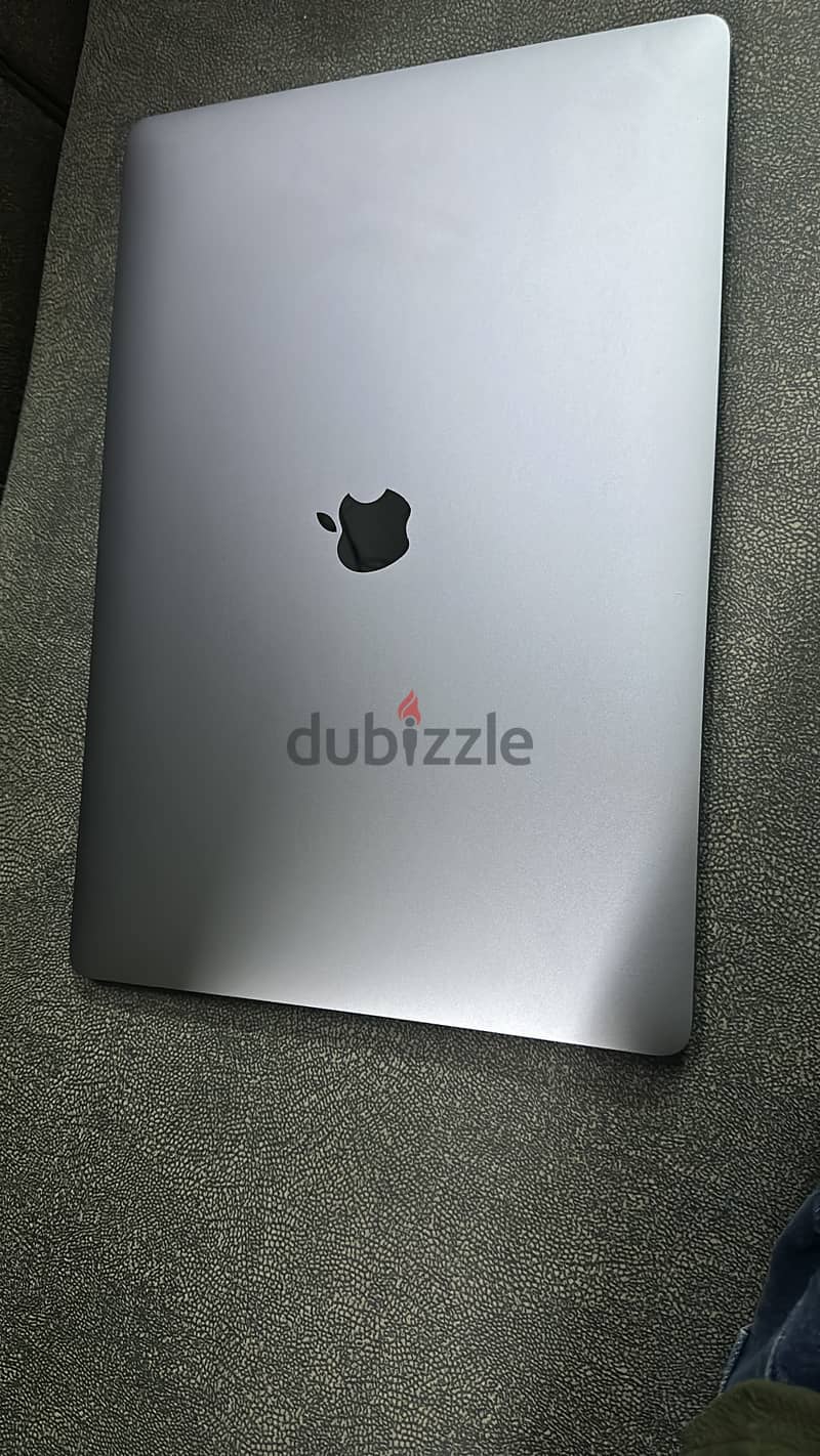 MacBook Pro 2019 1