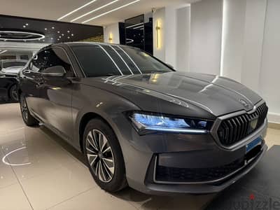 Skoda Superb suit 2026 Skoda Superb suit 2026