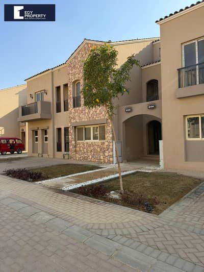 Town house corner for sale in la'vineer sabbour new cairo with prime location