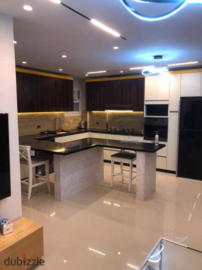 Accept with a furnished garden, first residence