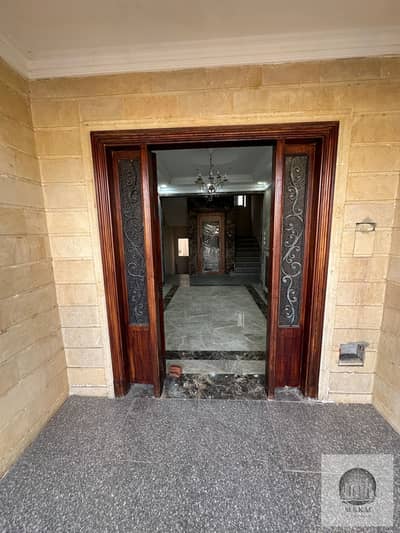 Basement for sale in the Diplomats Compound, inside a villa with a private entrance, 240 square meters + 150 square meters garden, at a bargain price Basement for sale in the Diplomats Compound, inside a villa with a private entrance, 240 square meters + 150 square meters garden, at a bargain price