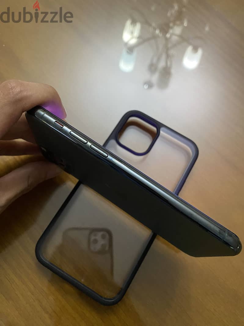 Apple - iPhone 11 Pro 2
