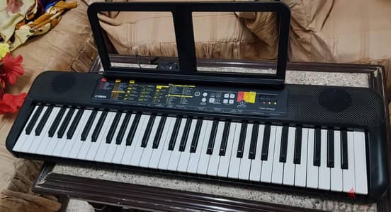 Yamaha f52