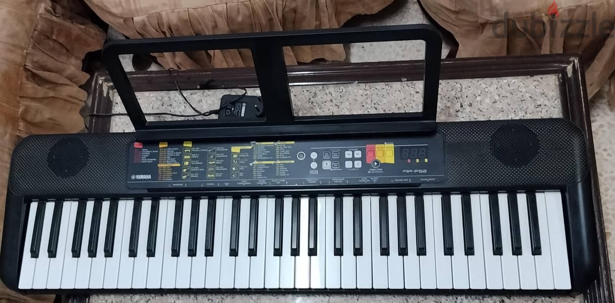 Yamaha f52 1