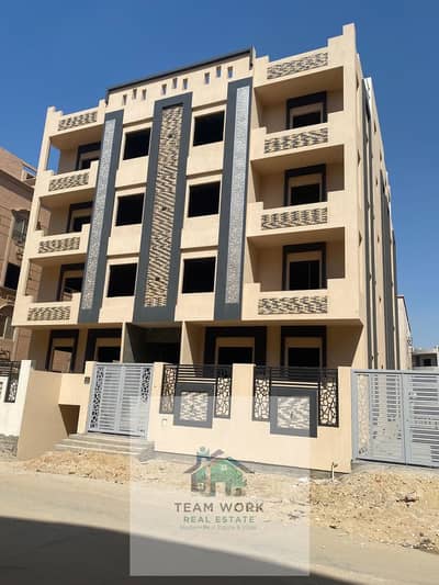 شقة للبيع بكمبوند زايد هايتس مدخل زايد 4  235م موقع مميز - نص تشطيب فيو مميز جدا  Apartment for sale in Zayed Heights Compound, Zayed Entrance 4, 235