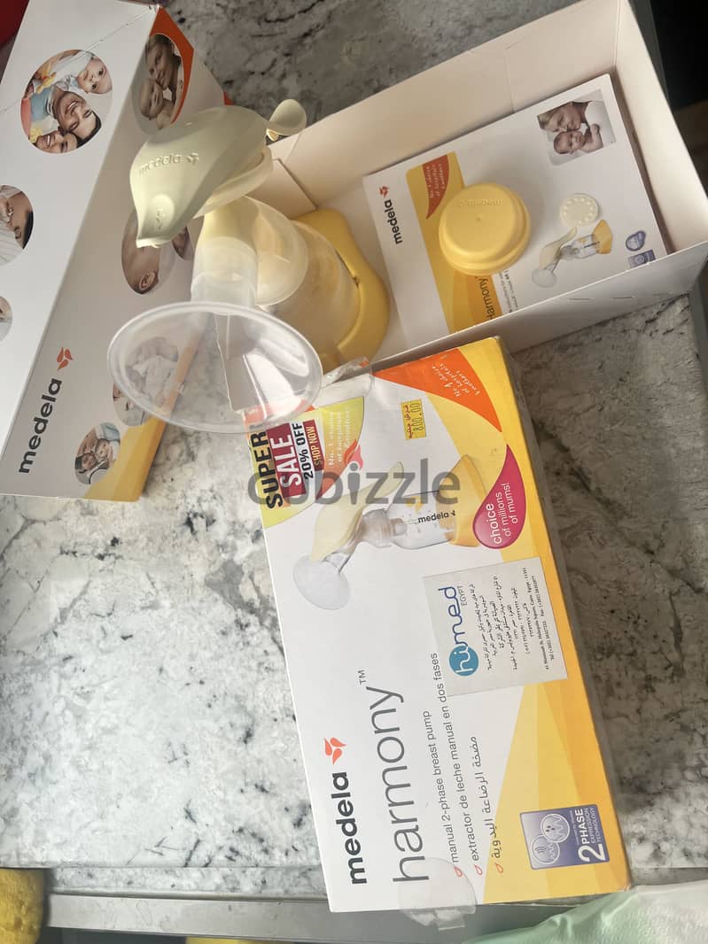 Medela Harmony Manual Breast Pump- excellent condition 2