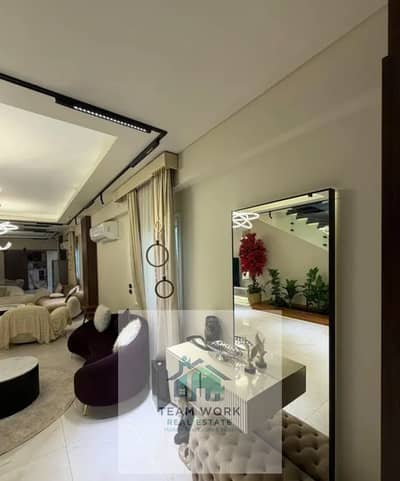 Duplex for sale, ground and first floor, prime location, 9th District, ultra-super deluxe, prime location, at a very bargain price.
