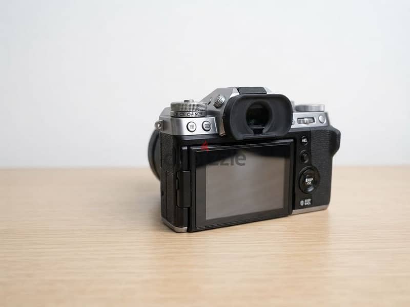 FUJIIFLIM X-T5 3