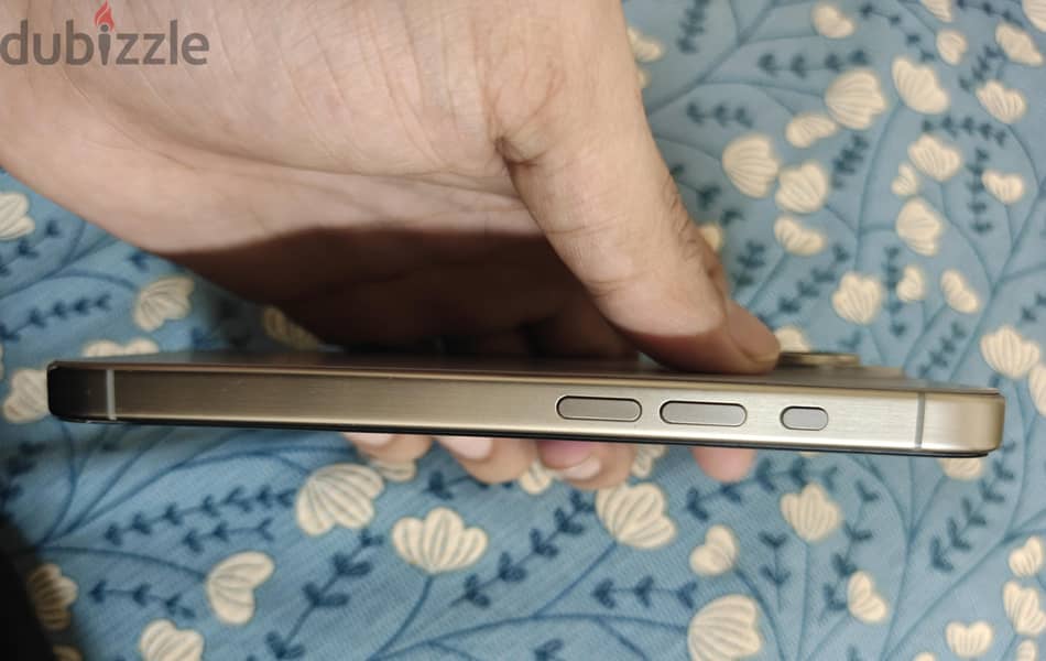 Apple - iPhone 15 Pro 8