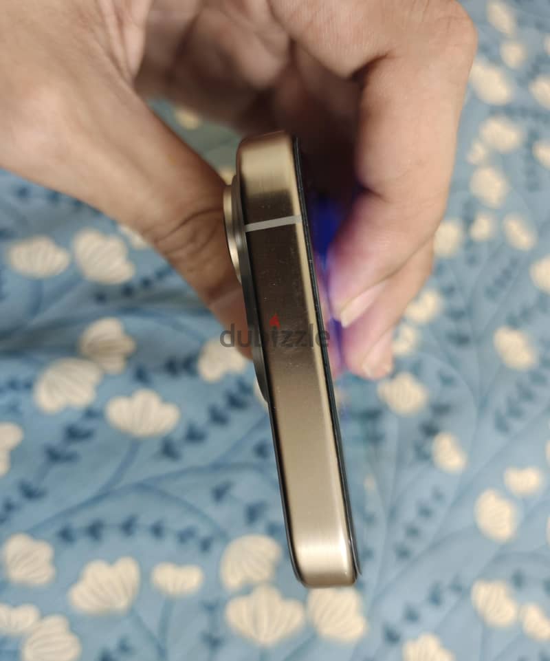 Apple - iPhone 15 Pro 9