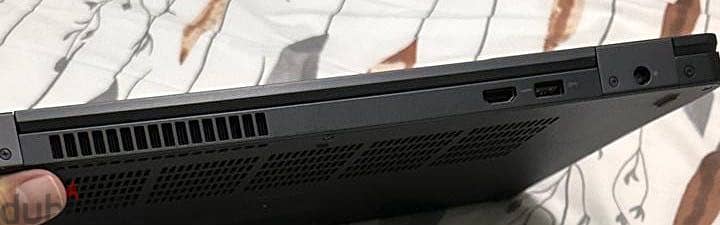 Dell latitude 5590 1