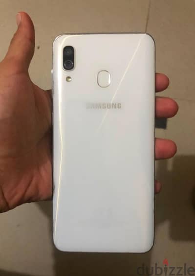 Samsung A30