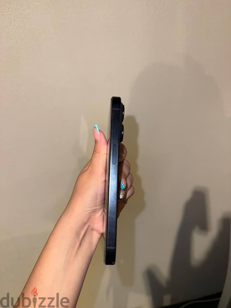 Iphone 15 pro 4