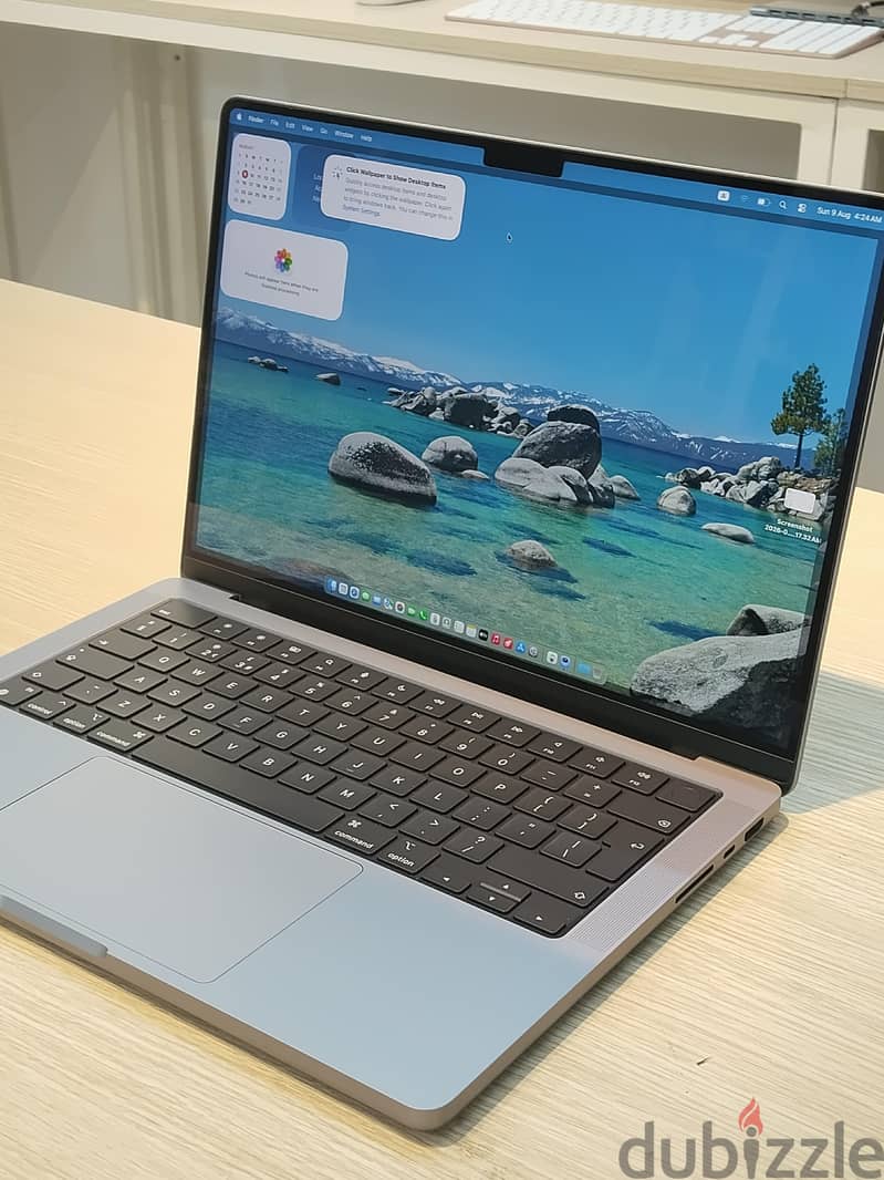 MacBook  m1 pro 1