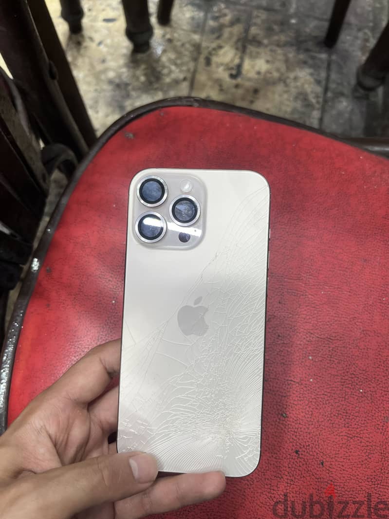 Apple - iPhone 16 Pro Max 3