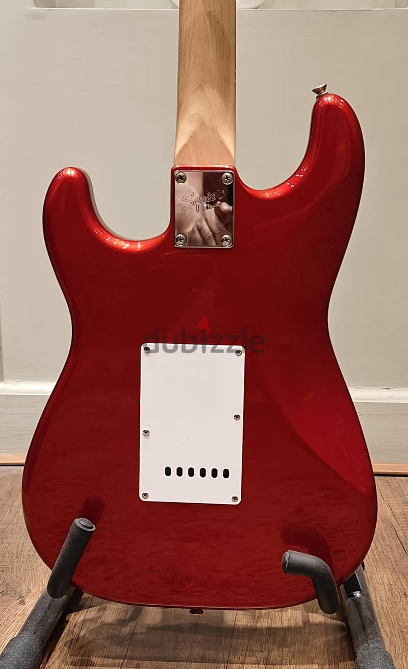 Mint - Squier Affinity SSS in Candy Apple metallic Red 2