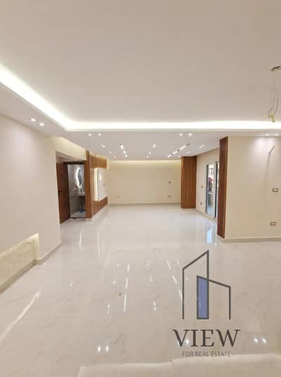 An exceptional apartment for sale—suitable for both residence and investment—located near Abbas El Akkad in the First Zone of Nasr City.