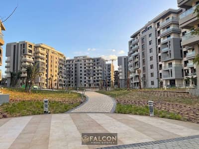 Apartment with open view, fully finished, in the heart of Shorouk, opposite Madinaty, next to the new Heliopolis Club and Madinaty Open Air Mall. Apar
