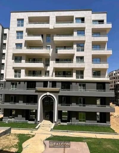 Apartment for immediate occupancy for sale directly on the tourist promenade opposite the Diplomatic Quarter and the Embassy District in De Joya, New