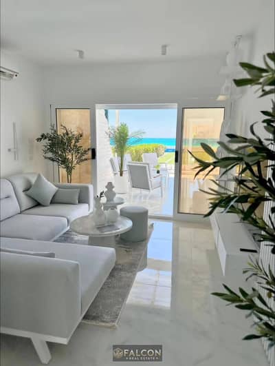 With a down payment of 650,000, you get a chalet ready for immediate occupancy, fully finished. Prime location with a lagoon view,