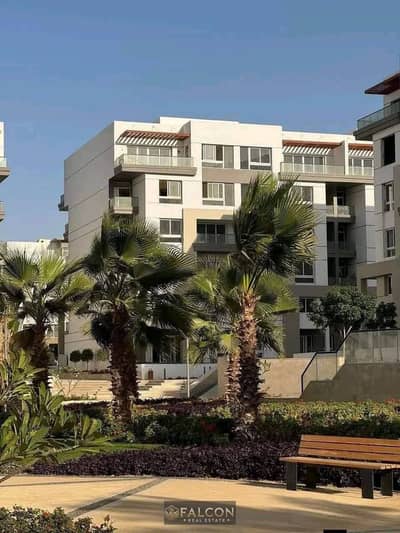 Apartment for sale in Hyde Park, New Cairo (150 sq m - Corner - Sea View). The apartment has a double view and is located next to Zed East Compound