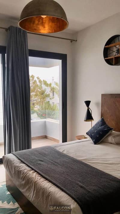 Ready-to-move-in apartment (160 sq m) with 10-year installments in Sodic East, minutes from Madinaty, next to Talala Compound and Mountain View.