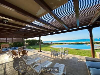 Villa for sale in the North Coast (270m² - immediate occupancy - finished) First row on the sea, unobstructed view, Solen North Coast next to Marina5