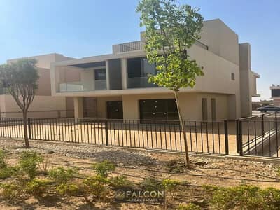 For sale, villa, close to receipt, fully finished, with a down payment of 6 million, in Sodic East, New Cairo