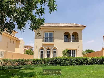 For sale, a villa ready to delivery in Hyde Park Compound,  in the Fifth Settlement