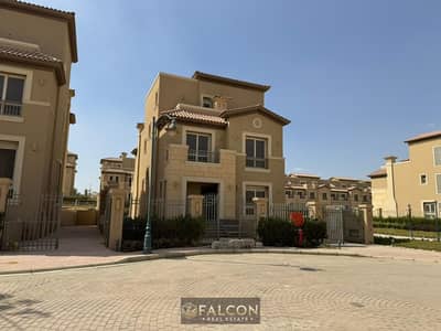 Villa for Ready To Move on the Ring Road direct with Smart layout and open landscape view next to La Vista and hyde park  new cairo