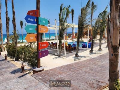 Fully finished 86m² chalet—cash price—located in the first row by the sea, just minutes from all amenities in the heart of the North Coast.