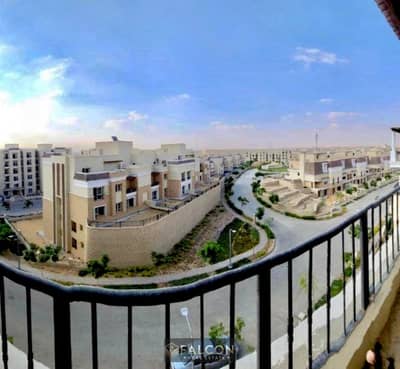 Apartment in the Sarai compound, next to Madinaty, available via a 12-year interest-free installment plan; located directly on the Suez Road.
