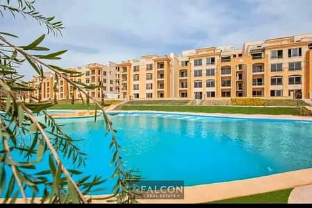 At cash price, an apartment ready to move next to Mercedes and Katameya Heights in Stone, in the heart of the settlement and near AUC, New Cairo.