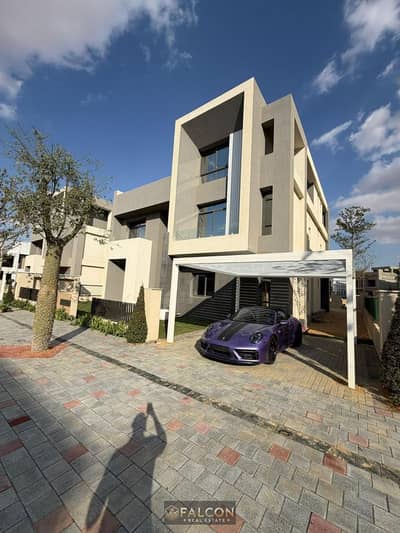 For sale: Immediate delivery VIB villa with installments in the heart of New Cairo, in Sadaa, next to Madinaty.