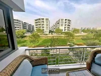 1\2 السعر=شقة بفيو مساحات خضراء مباشرة امام فندق الماريوت marriott-مباشرة علي طريق السويس-كمبوند تاج سيتي القاهرة الجديدةtaj city new cairo