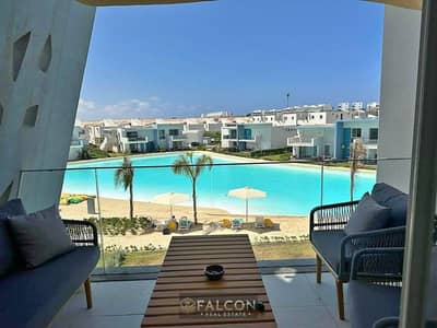 VIP chalet with the lowest down payment and world-class hotel services; first-row location on the Crystal Lagoon, just steps from the sea at Fouka Bay