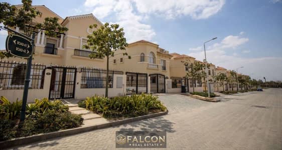 With 24% Discount Recieve immediately a Ready To move TOwnhouse Villa Direct On The Main 9's Street in Hyde Park New Cairo Compound