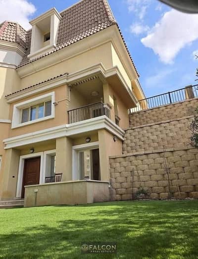 Located in Sarai, facing Madinaty, this corner villa features a north-facing orientation and an open view of the club. It is available with a down pay