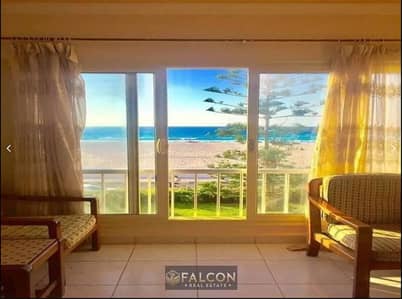 Fully finished chalet for sale on the North Coast – Sea view from all rooms. 110 sqm chalet with a 60 sqm garden. Immediate occupancy, fully finished