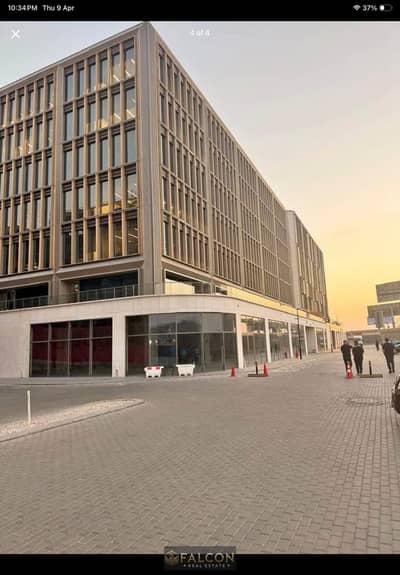 استلم مبني اداري مستقل بالكامل مقدم 5% امام الرحاب في وان ناينتي بالتقسيط
