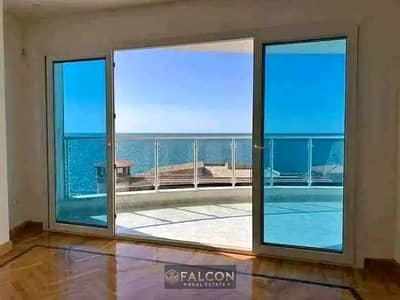 VIP view in the Latin District, near Marassi, overlooking Alamein Towers (ready for viewing and turnkey occupancy). 3-bedroom apartment, 140 sq m