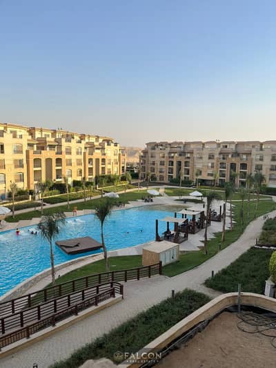In front of Madinaty gates in New Cairo, next to Katameya Heights on the Suez Road. VIP location in New Cairo - Discount + Immediate Delivery. A fully