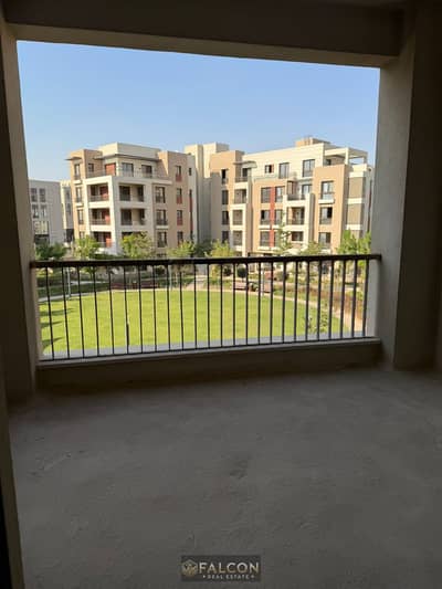 Own a fully finished apartment now with a 7 million discount! Immediate occupancy, stunning open views, and installment plans available in District 5