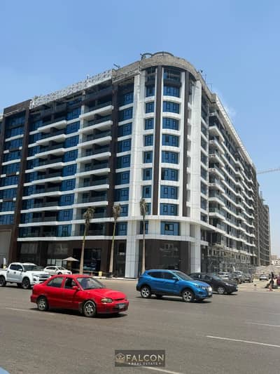 Opportunity at Marriott Residences, directly on Al-Thawra Street and opposite City Centre Almaza. 3-bedroom apartment with a 30% discount for cash pay