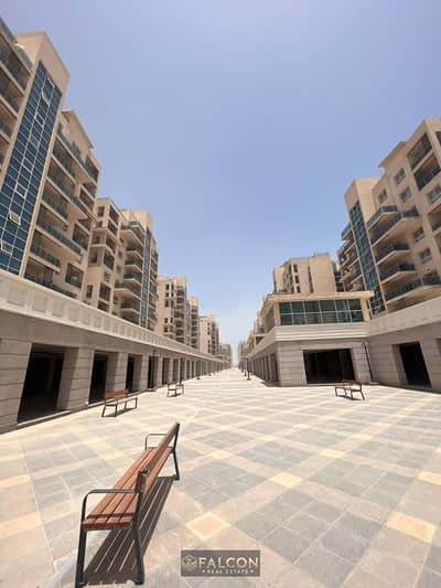 Recieve immediately a Ready To Operate Ground Retail Direct On Plaza in THe Heart Of New ALamein City Mins Away From Latin District, Mazarine & Towers